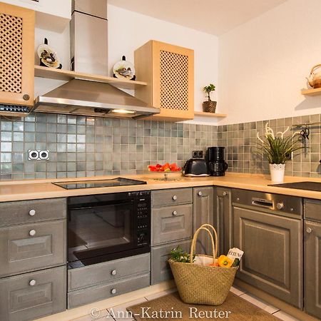 Ferienhaus Am Ufer - Ferienwohnung Strandsand Сасниц Екстериор снимка